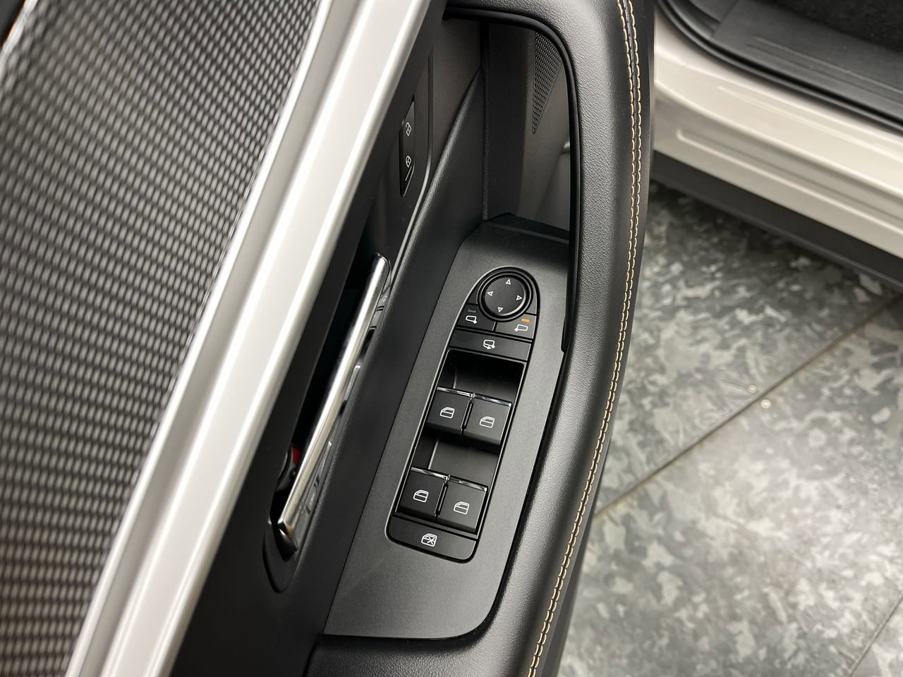 New 2026 MAZDA CX-90 Plug-In Hybrid w/Premium Sport AWD/4WD image 9