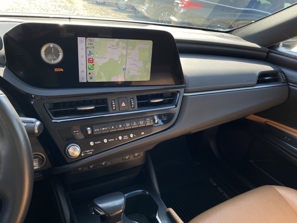 Used 2023 Lexus ES 350 w/ Premium Package image 14