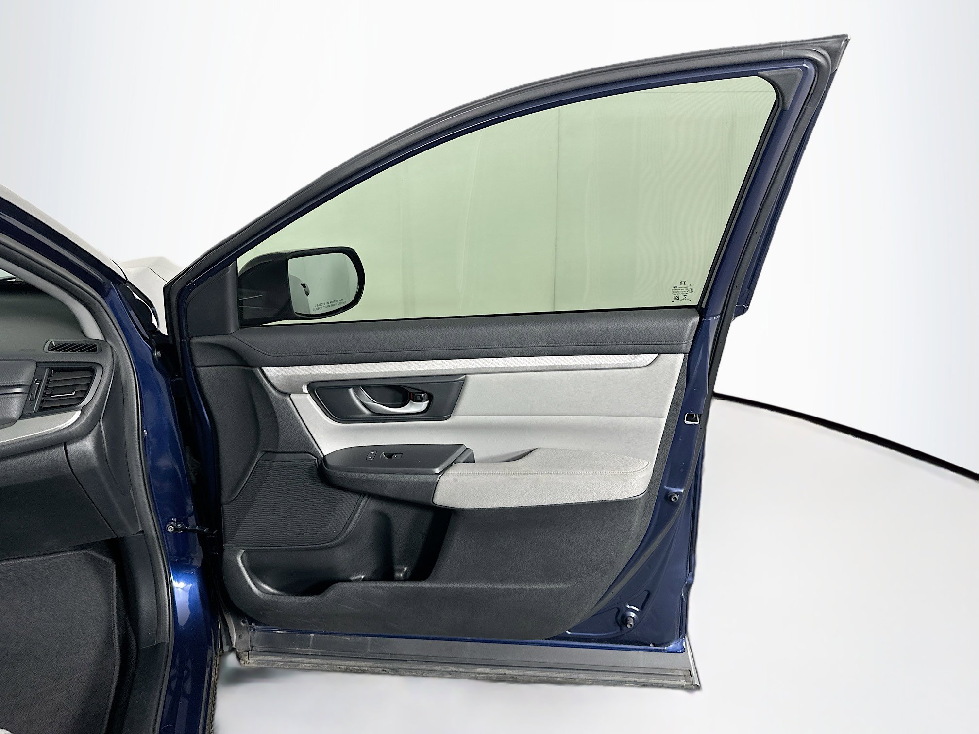 Used 2018 Honda CR-V LX image 29