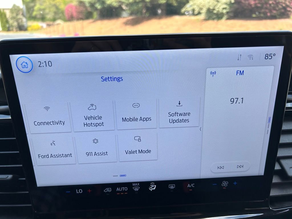 Used 2023 Ford Transit 350 XLT image 24