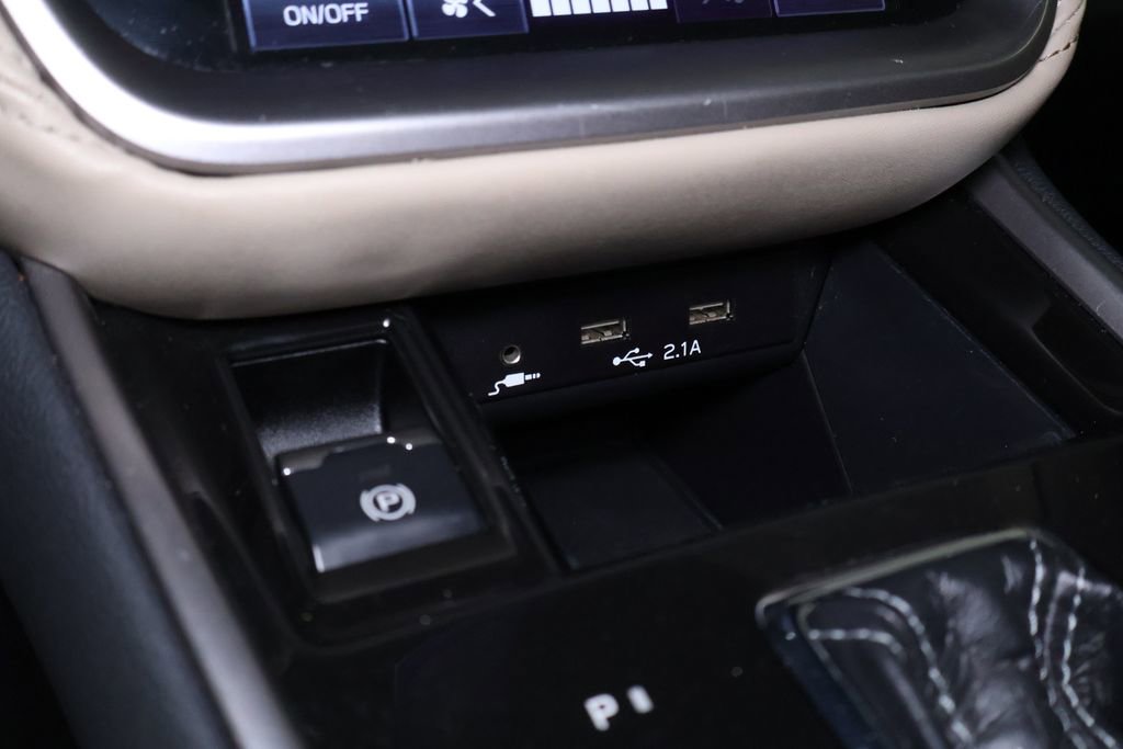 Used 2020 Subaru Legacy Limited XT image 33