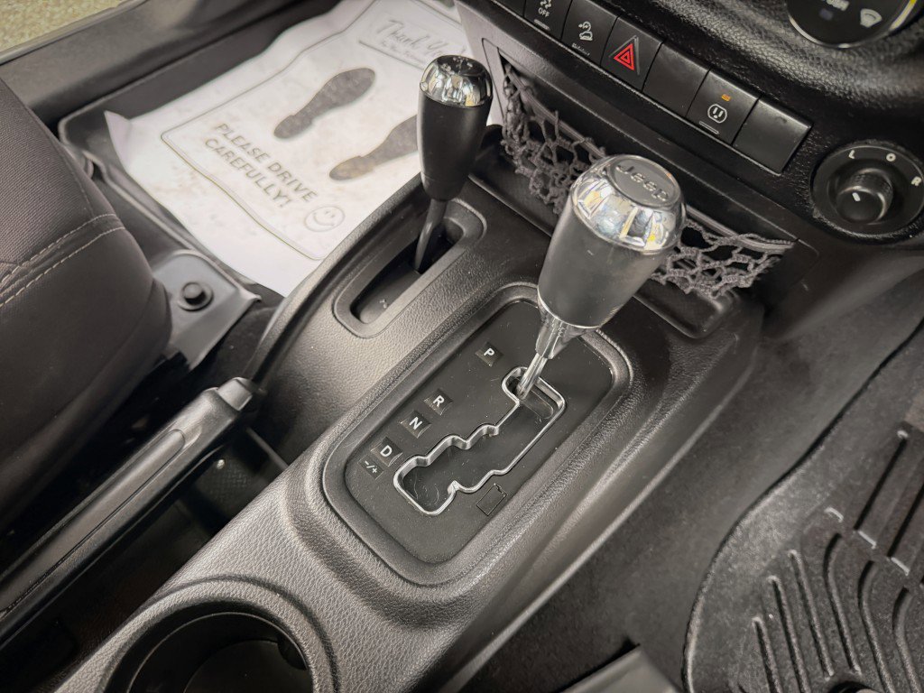 Used 2013 Jeep Wrangler Unlimited Sahara w/ Connectivity Group image 18