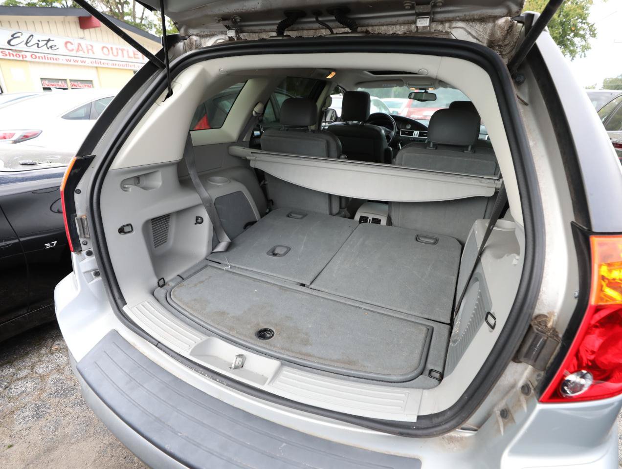 Used 2008 Chrysler Pacifica Touring FWD image 12