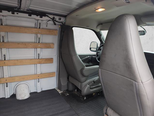 Used 2018 Chevrolet Express 2500 w/ Driver Convenience Package image 18