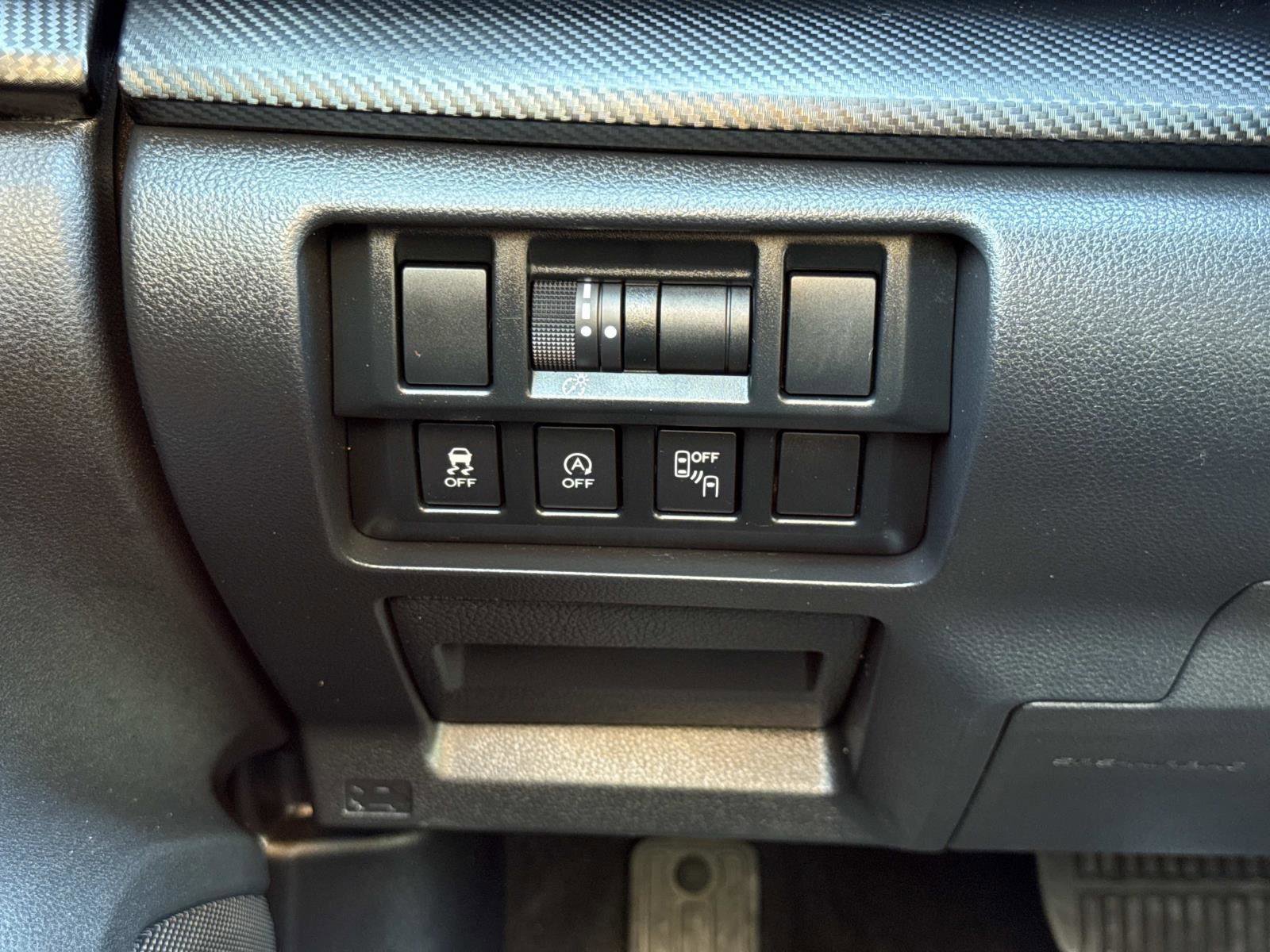 Used 2023 Subaru Crosstrek 2.0i Premium image 14