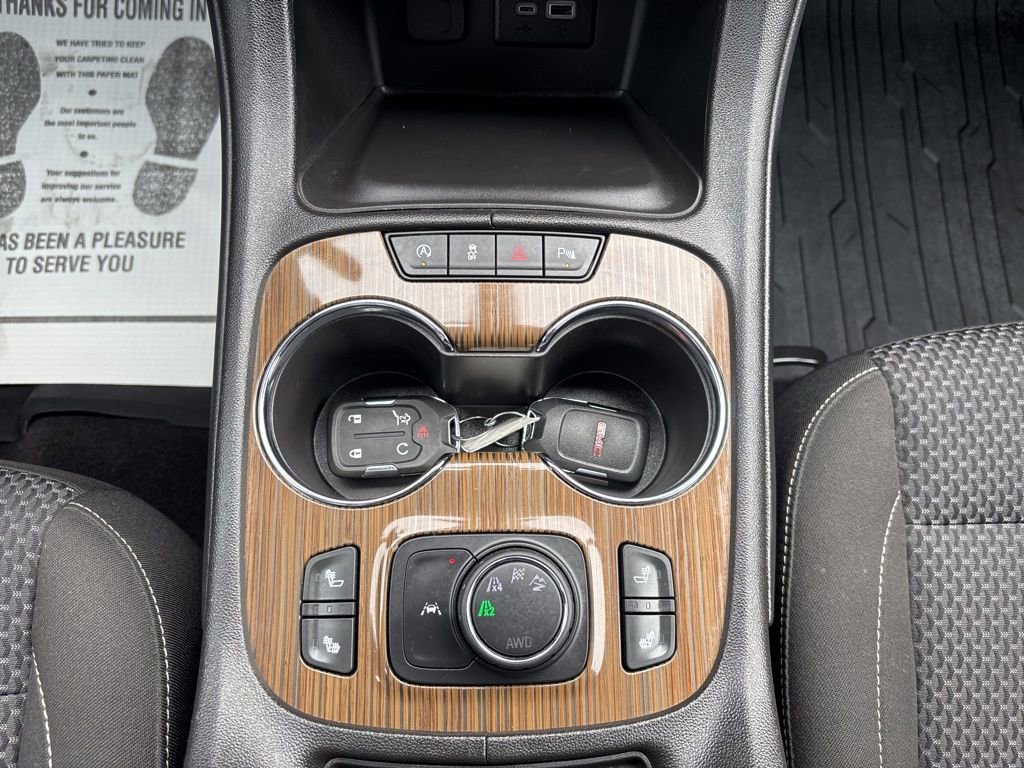 Used 2023 GMC Acadia SLE w/ Driver Convenience Package image 19