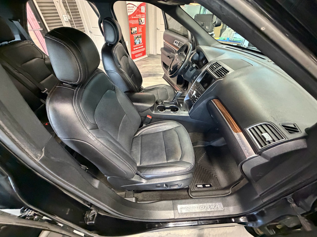 Used 2017 Ford Explorer Limited AWD/4WD image 43