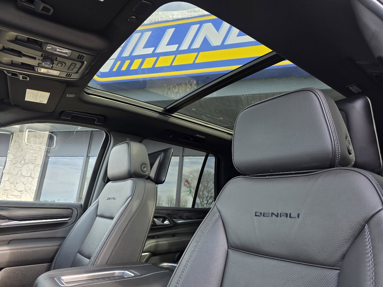 Used 2021 GMC Yukon Denali w/ Denali Ultimate Package image 6