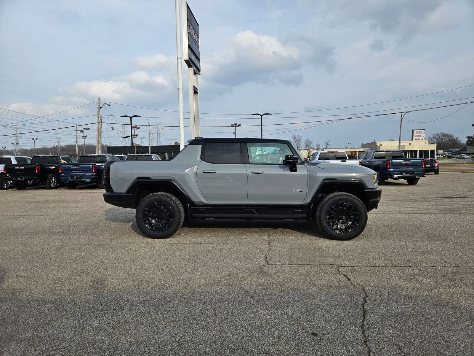 New 2026 GMC Hummer EV 4x4 Crew Cab image 7