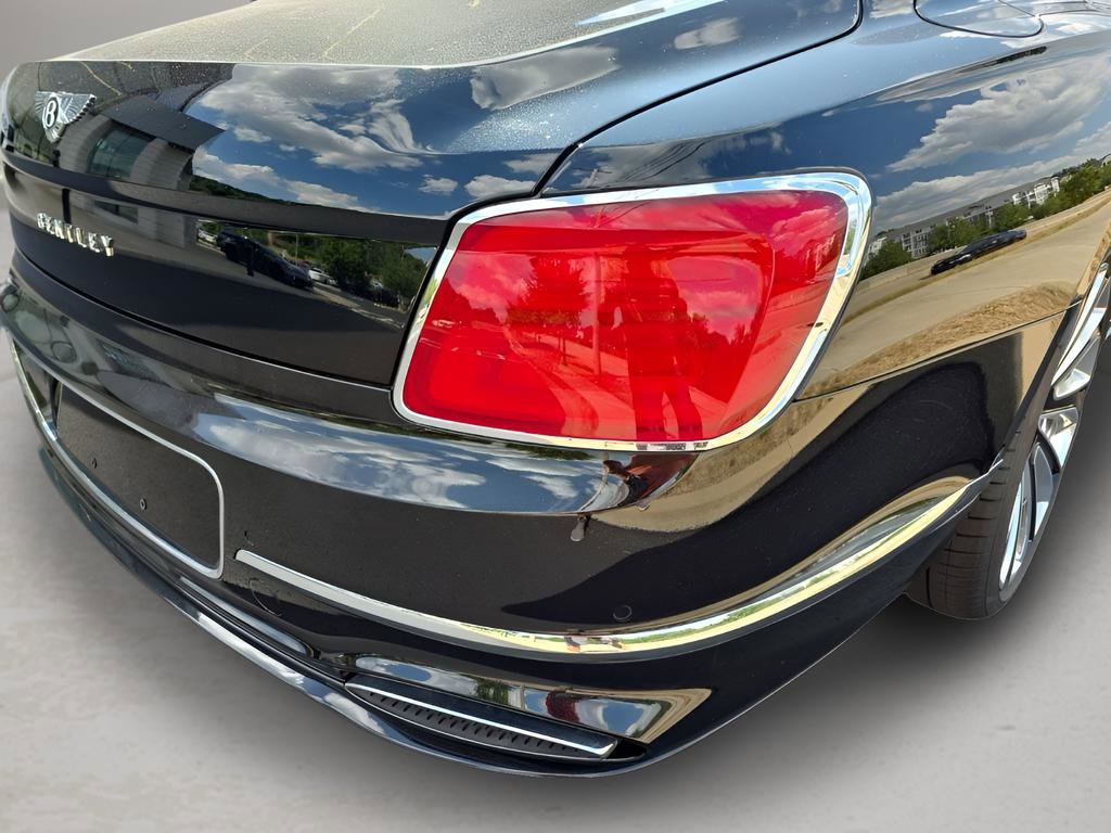New 2025 Bentley Flying Spur Plug-In Hybrid AWD/4WD image 11