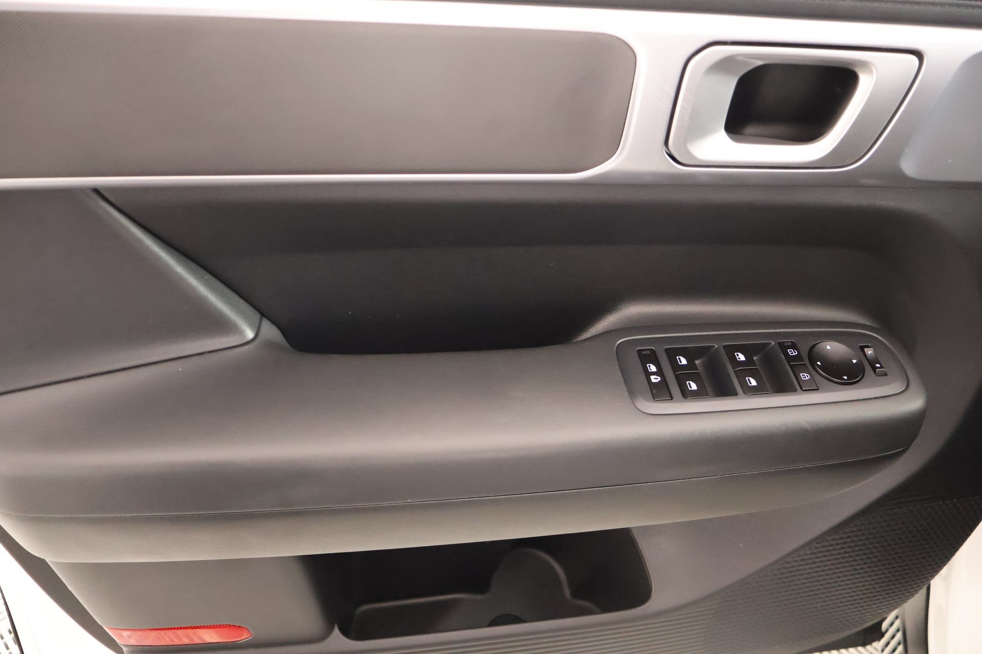 Used 2026 Hyundai Santa Fe SE FWD image 15