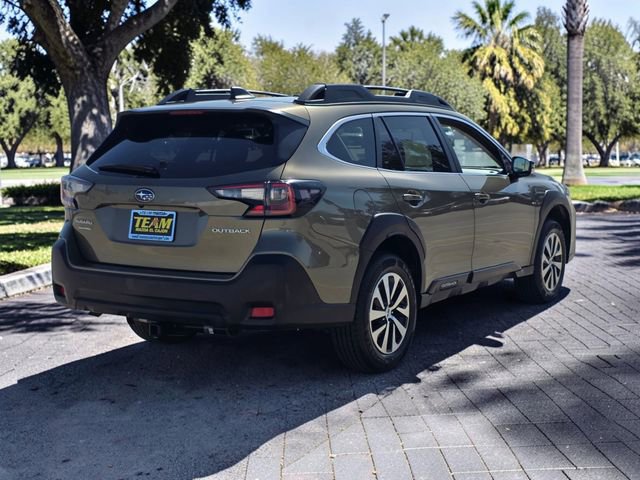 Used 2025 Subaru Outback Premium AWD/4WD image 5