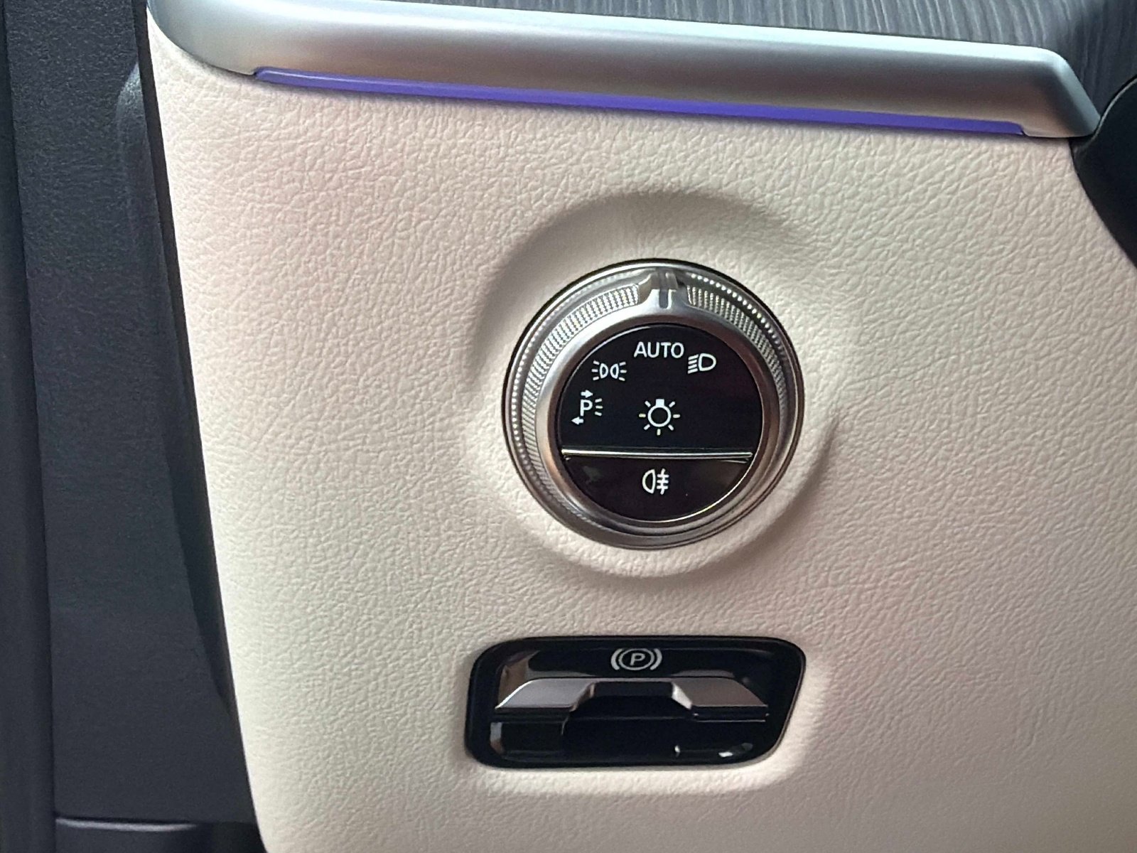 Certified 2026 Mercedes-Benz C 300 Sedan image 27