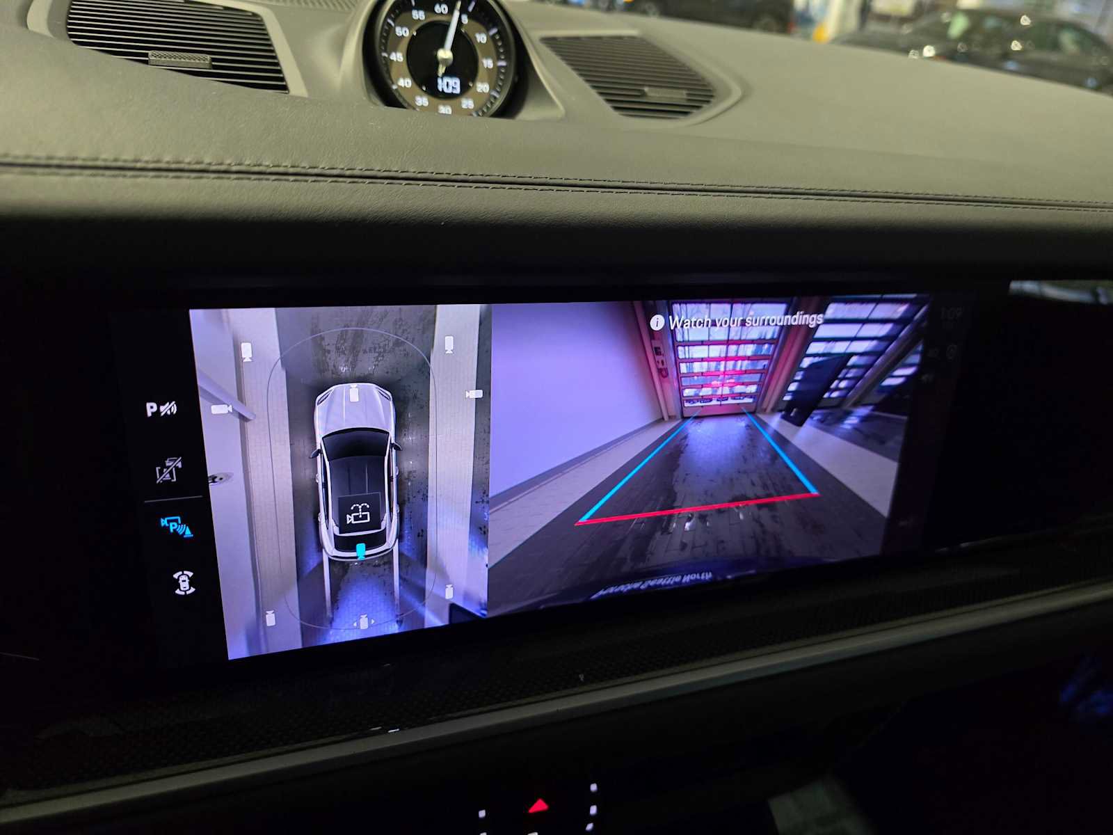 New 2026 Porsche Cayenne Turbo image 34