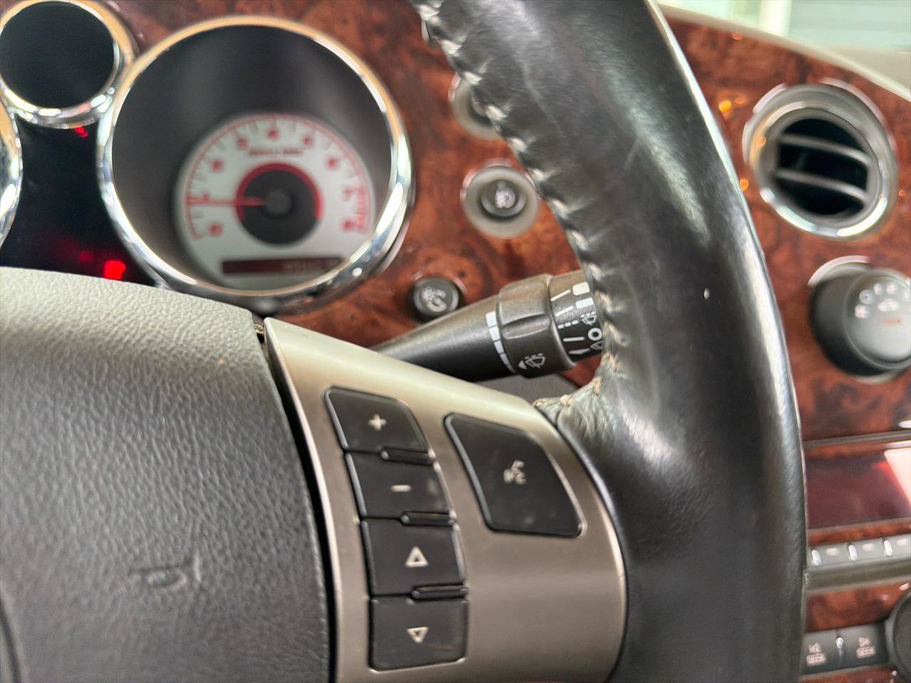 Used 2006 Pontiac Solstice Convertible w/ Premium Package RWD image 20
