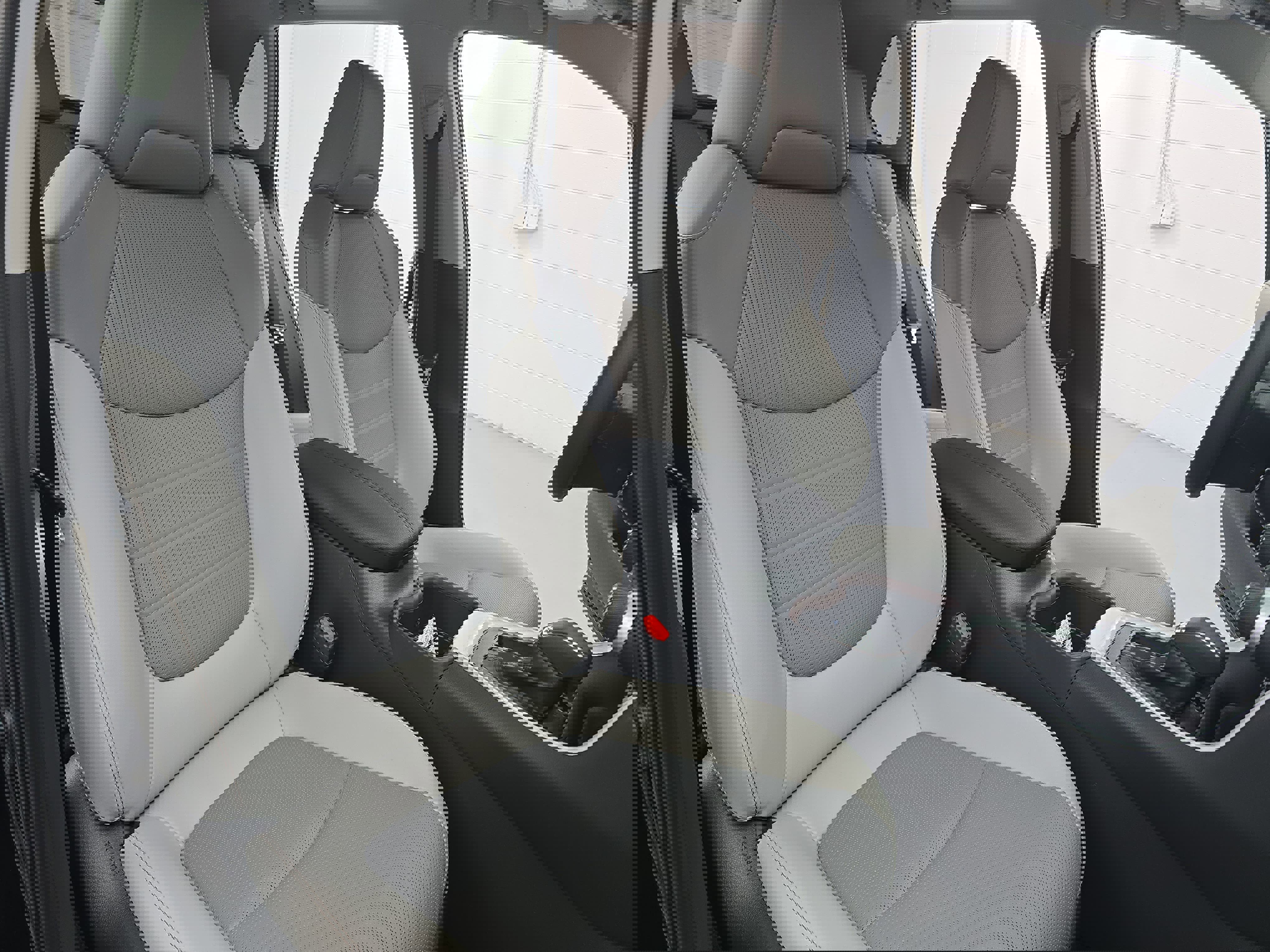 Used 2025 Toyota RAV4 Limited image 10