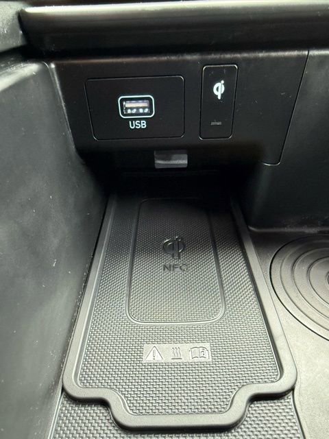 Used 2024 Hyundai Palisade Calligraphy image 32