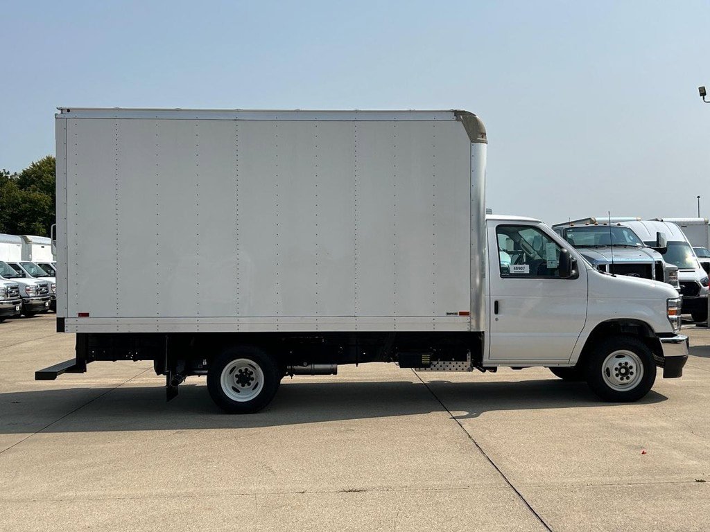 New 2025 Ford E-450 and Econoline 450 Super Duty w/ Ambulance Prep Package RWD video 4