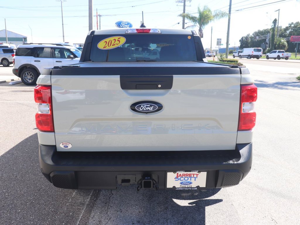 Used 2025 Ford Maverick XL w/ Equipment Group 102A AWD/4WD image 13