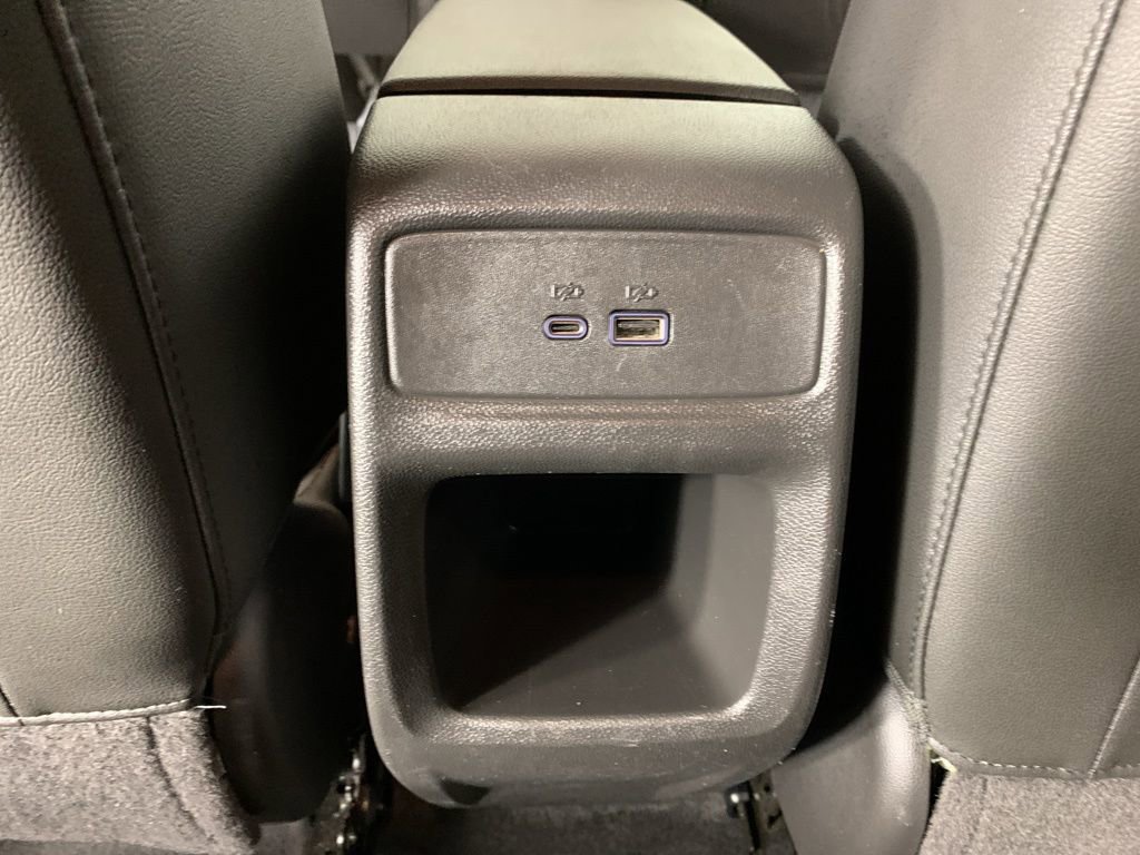 Used 2025 Chevrolet Trax LT image 31