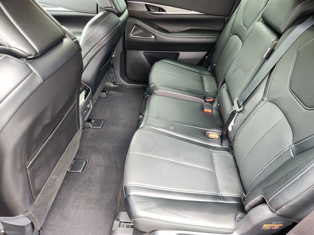Used 2023 INFINITI QX60 Luxe w/ Vision Package AWD/4WD image 10