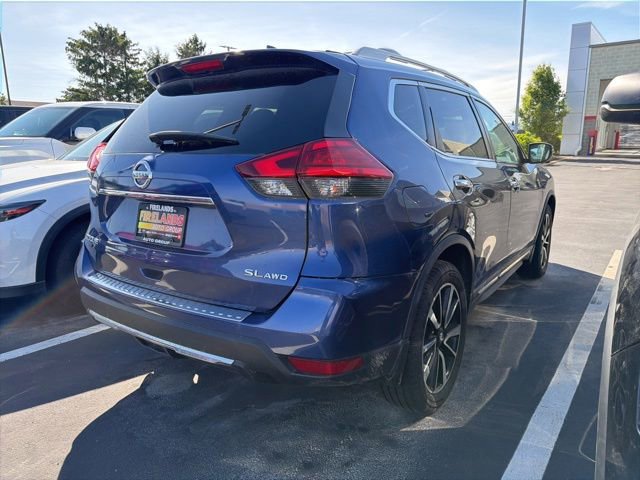Used 2017 Nissan Rogue SL w/ SL Premium Package AWD/4WD image 6