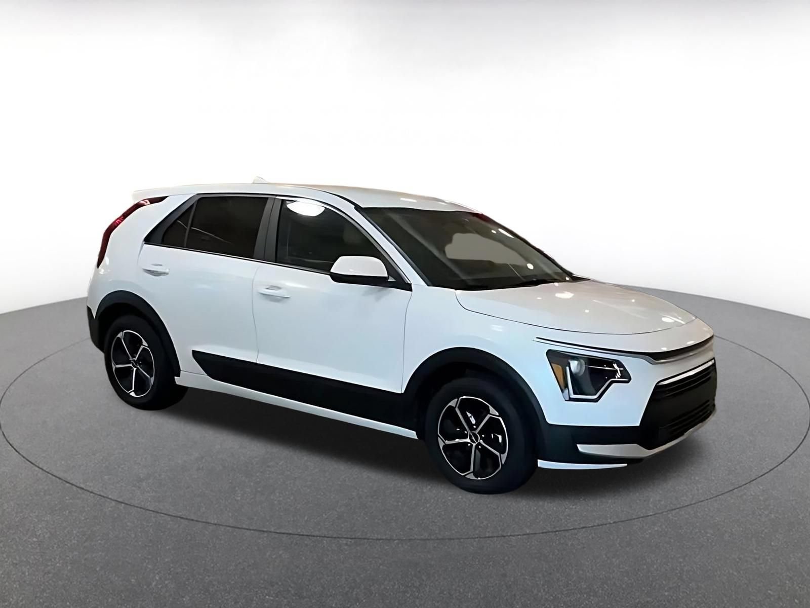 Used 2026 Kia Niro LX FWD video 2