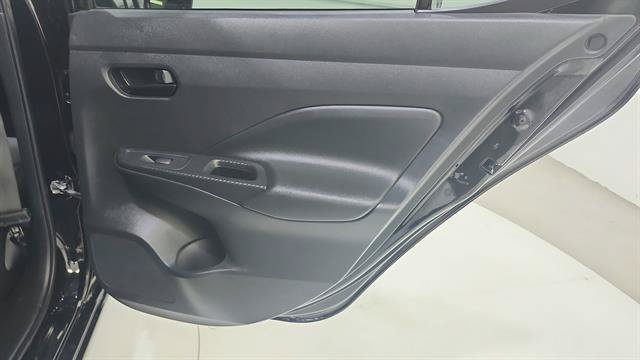 Used 2021 Nissan Versa S FWD image 25