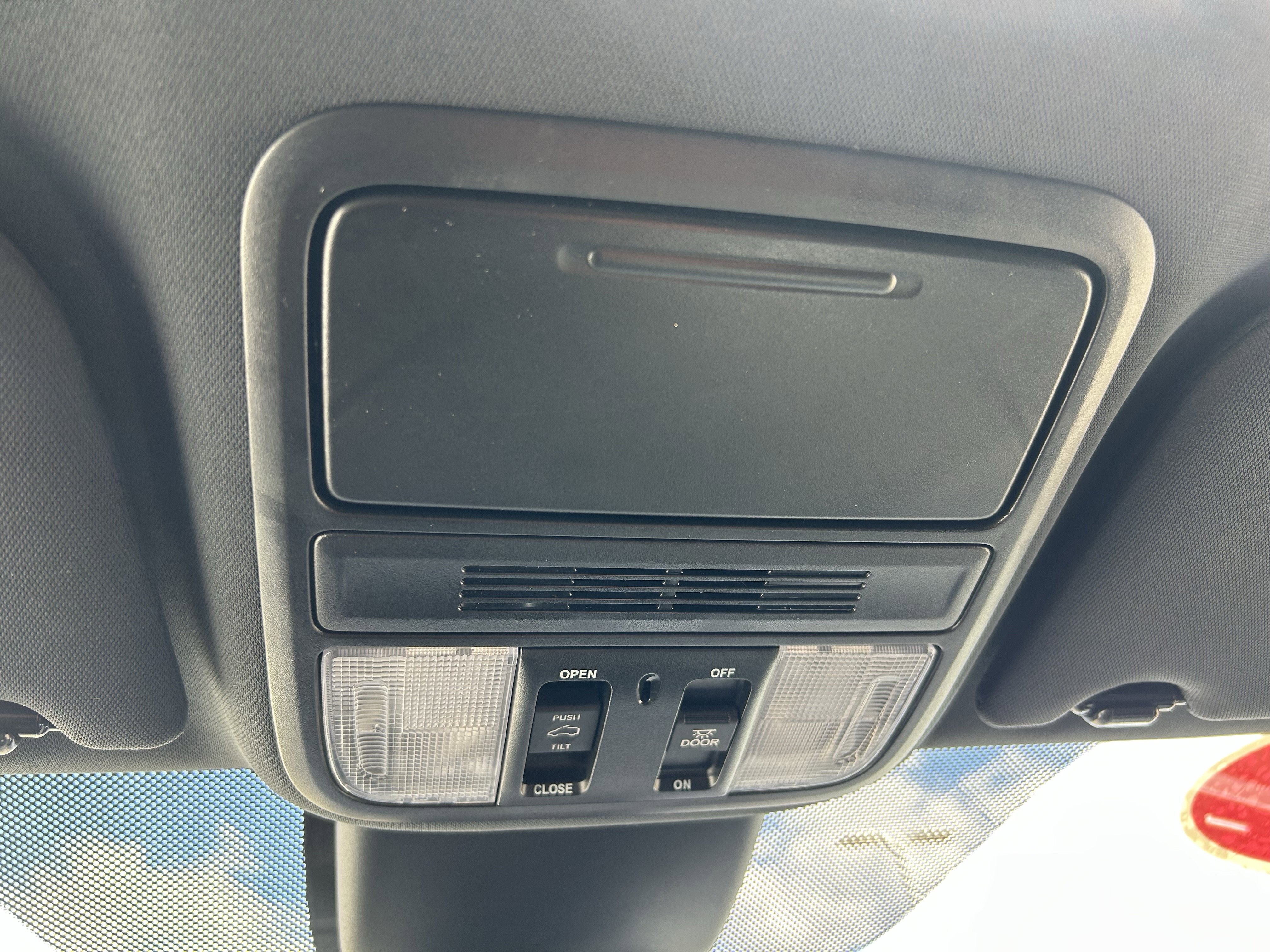 Used 2023 Honda Odyssey Sport image 36