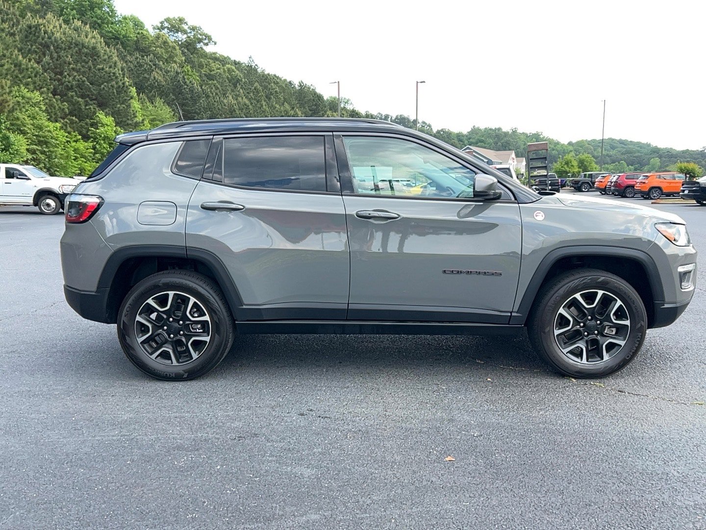 Used 2019 Jeep Compass Trailhawk w/ Leather Interior Group AWD/4WD image 4