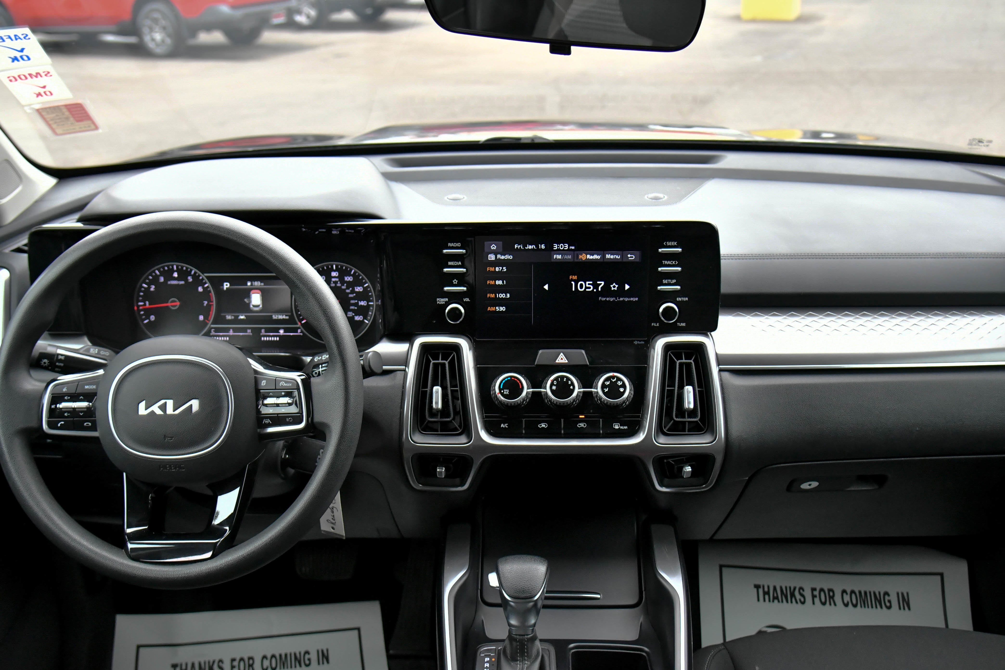 Used 2023 Kia Sorento LX image 33