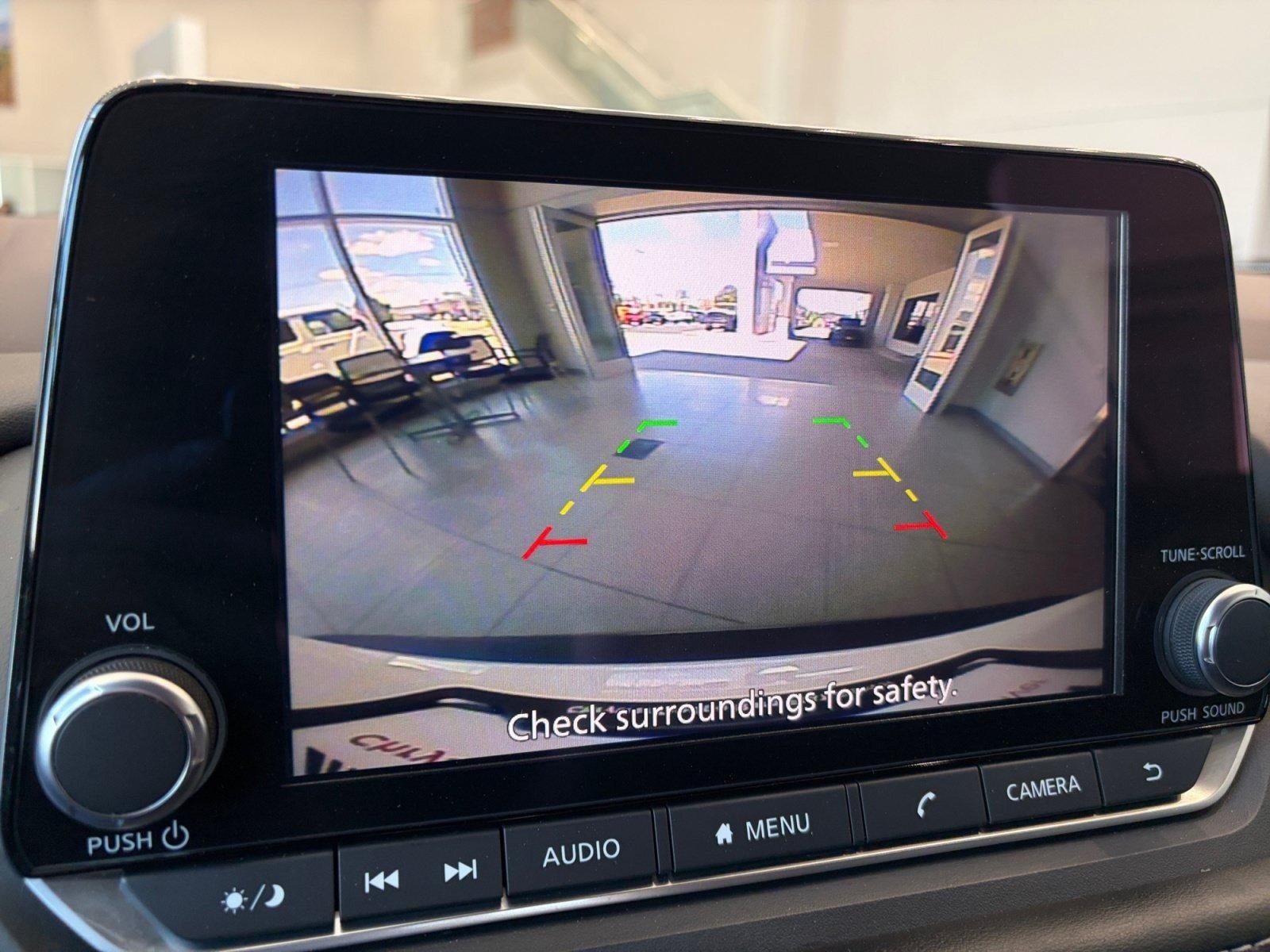 Used 2023 Nissan Rogue S FWD image 20