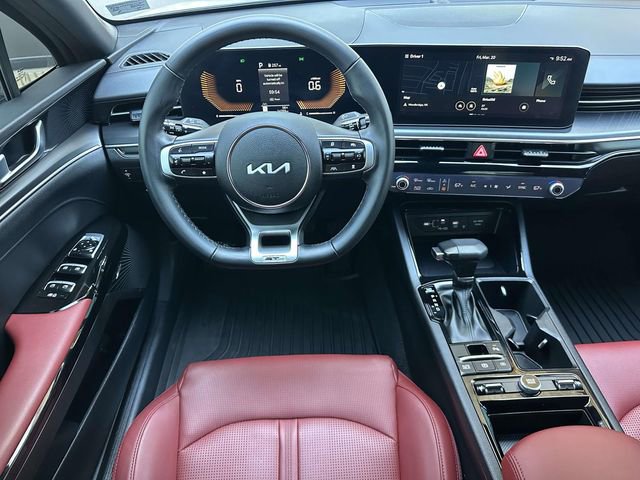 Used 2025 Kia K5 GT-Line w/ GT-Line Premium Package image 17