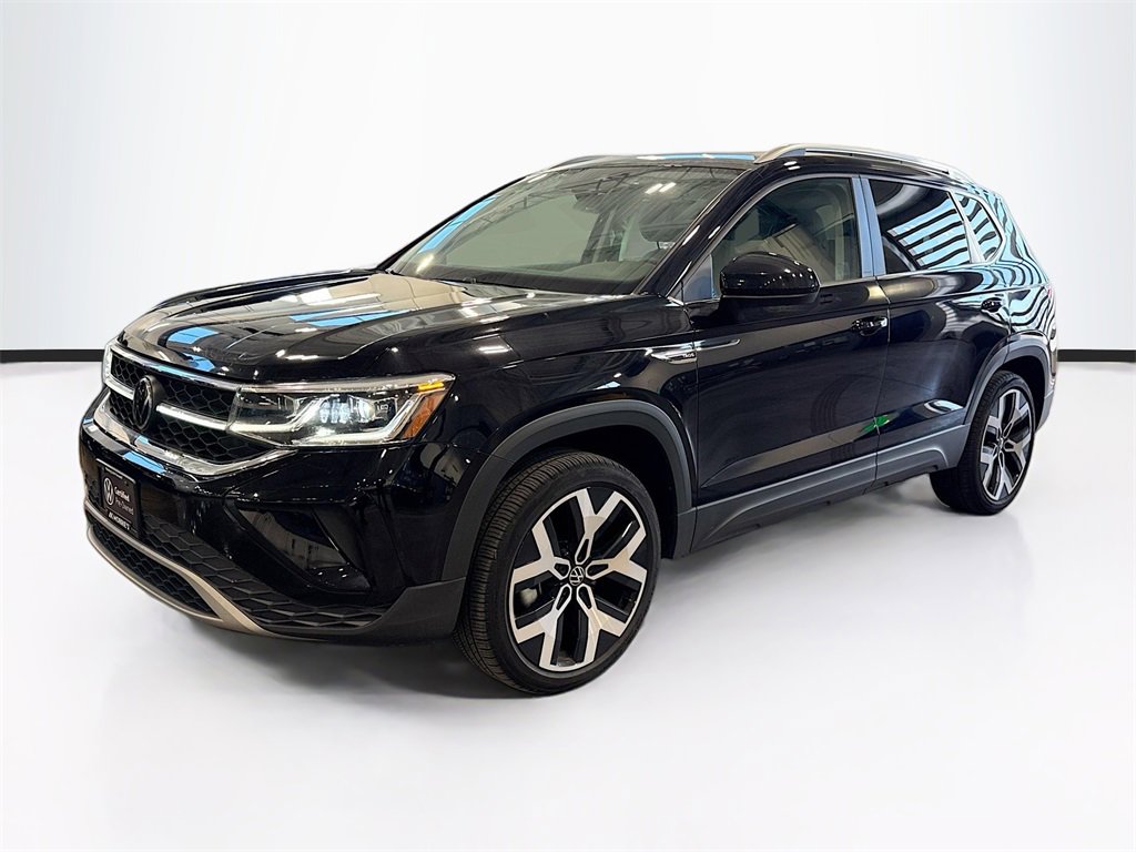Certified 2023 Volkswagen Taos SEL image 1