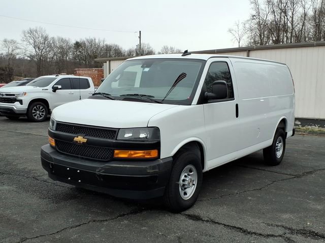 New 2025 Chevrolet Express 3500 w/ Driver Convenience Package RWD image 6