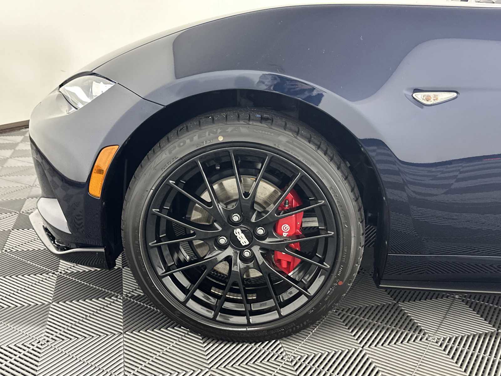 Used 2025 MAZDA MX-5 Miata Club w/ Brembo/BBS Recaro Package RWD image 13