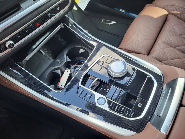 New 2026 BMW X5 M60i image 22