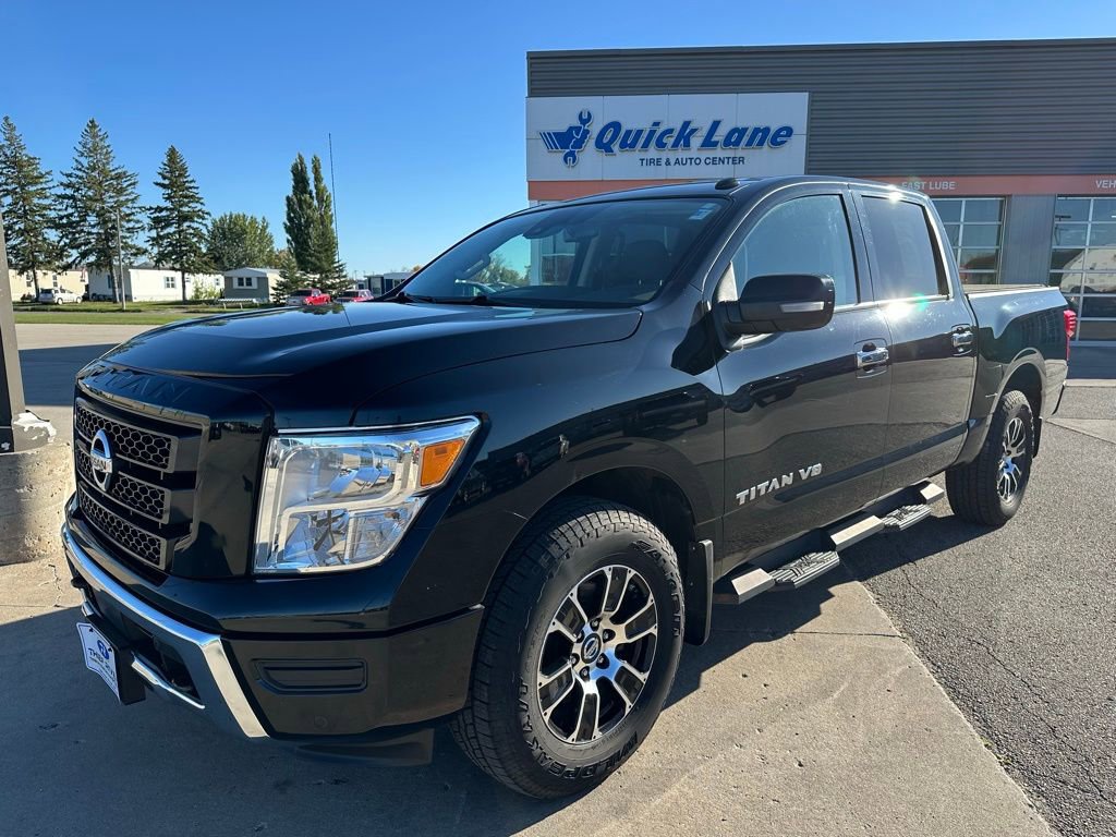 Used 2020 Nissan Titan SV w/ SV Convenience Package image 1