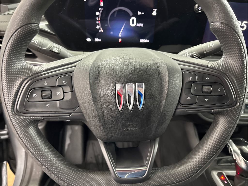 Used 2024 Buick Envista Preferred image 23