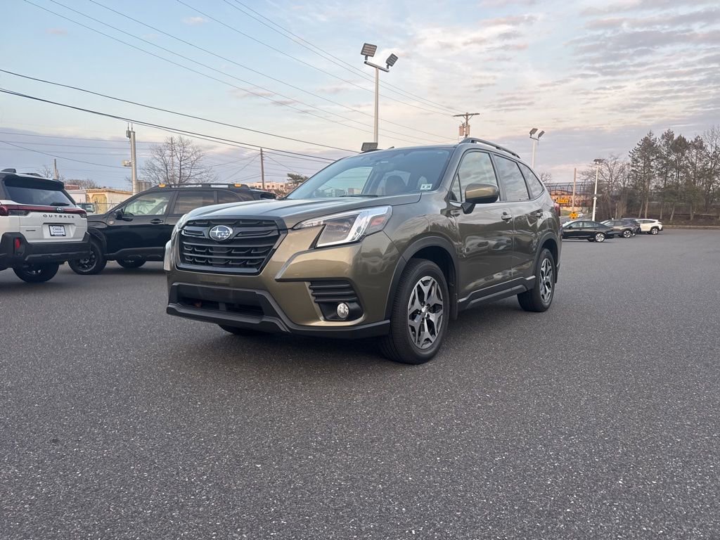 Used 2023 Subaru Forester Premium image 5
