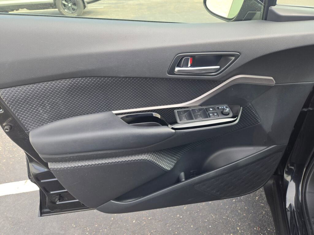 Used 2021 Toyota C-HR Nightshade image 19