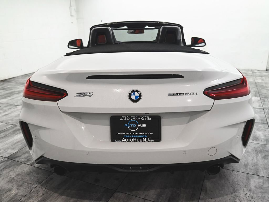 Used 2024 BMW Z4 sDrive30i w/ Shadowloine Package image 6