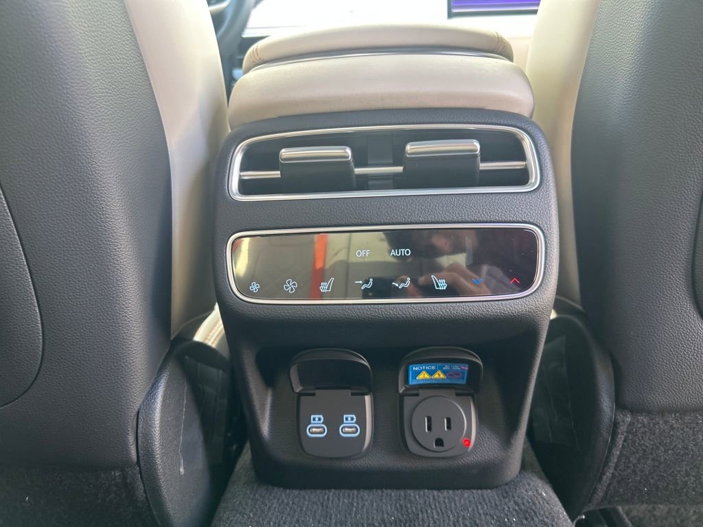 New 2026 Genesis GV70 3.5T Sport Prestige image 31