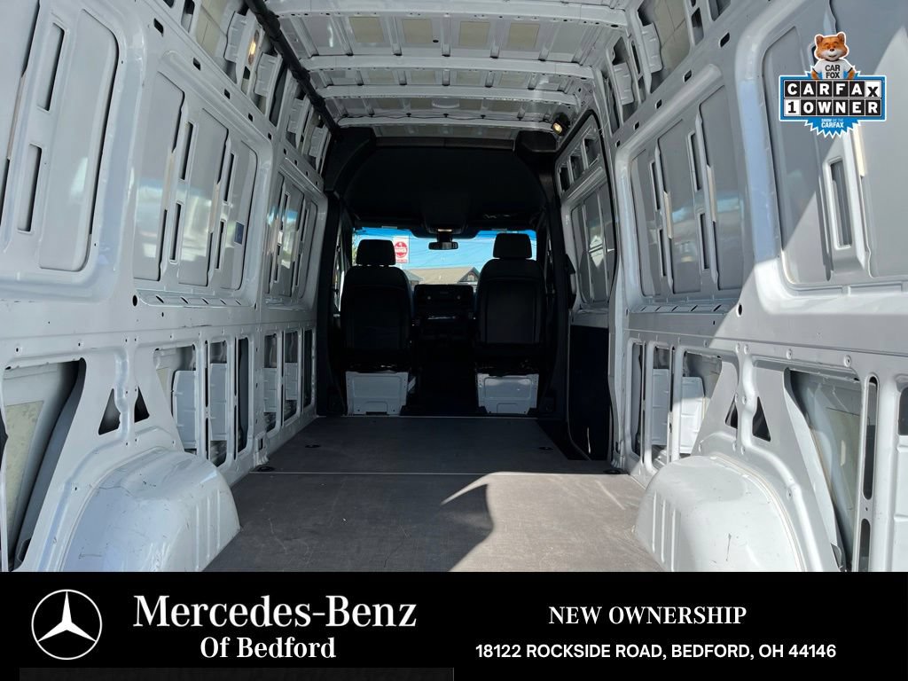 Used 2025 Mercedes-Benz Sprinter 2500 image 16