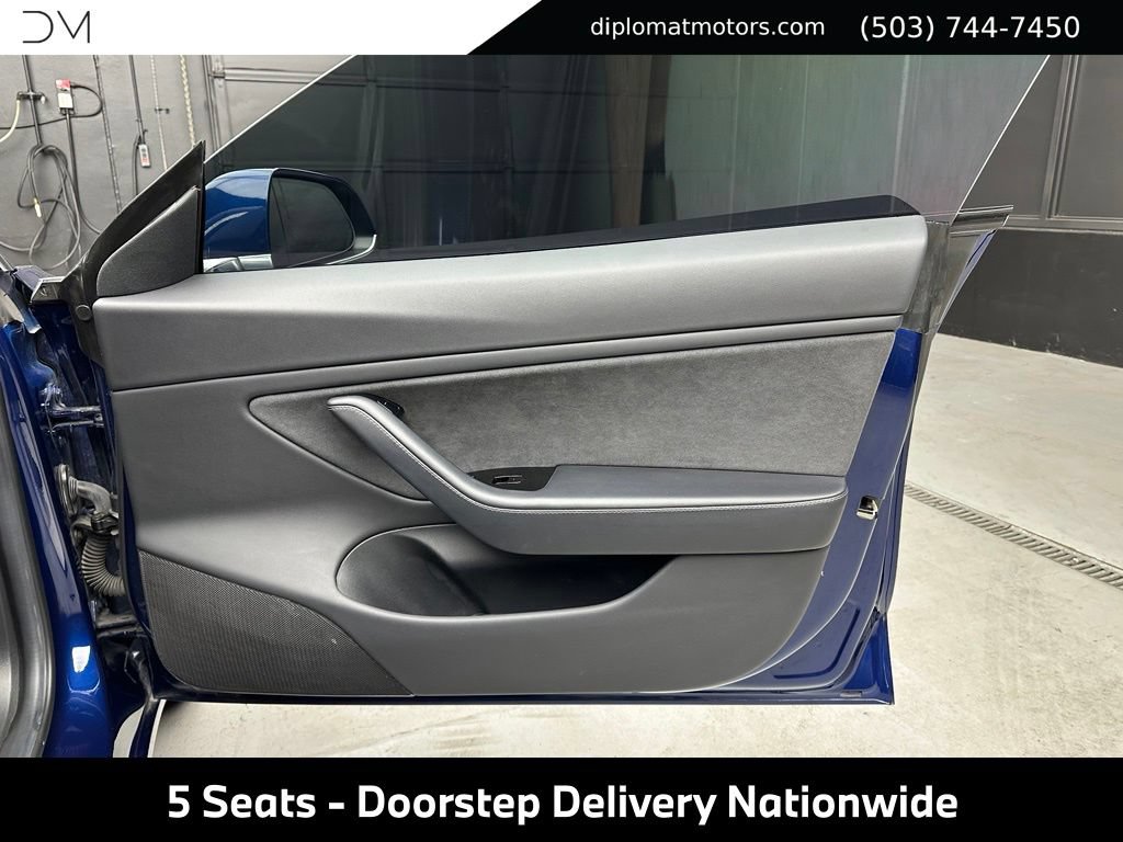 Used 2018 Tesla Model 3 Long Range RWD image 25