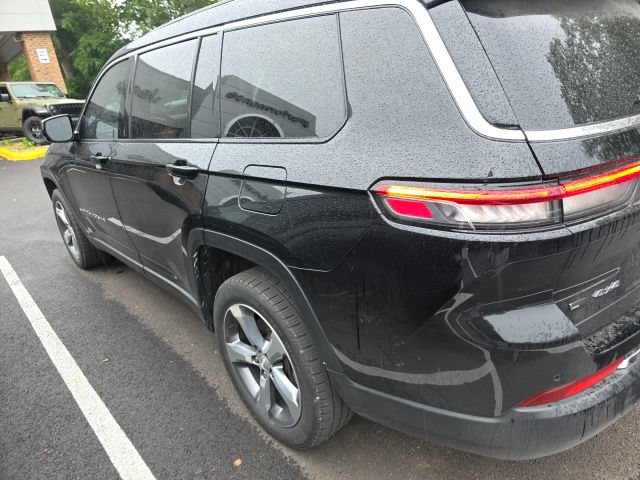 Used 2022 Jeep Grand Cherokee L Limited AWD/4WD image 8