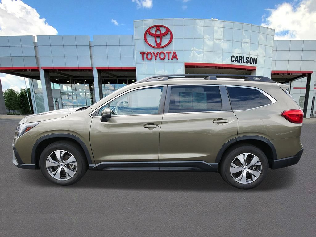 Used 2023 Subaru Ascent Premium w/ Convenience Package AWD/4WD image 7