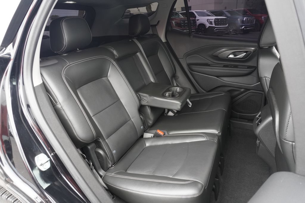 Certified 2022 GMC Terrain SLT FWD image 9
