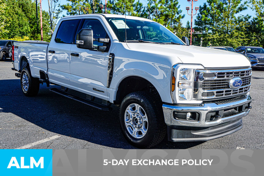 Used 2025 Ford F350 XLT AWD/4WD image 3