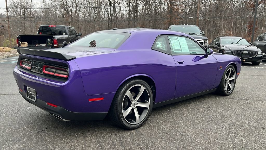 Used 2018 Dodge Challenger R/T image 5